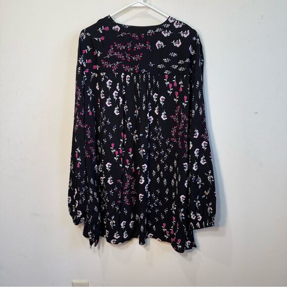Plus Size Tunic Top Blouse Shirt Size Crochet Trim Y Neck Dark Floral 18-20 1X - Picture 2 of 12